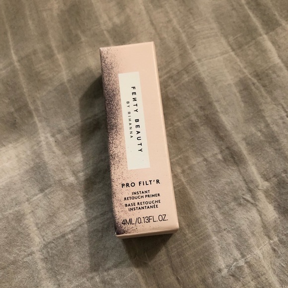 Fenty Beauty by Rihanna - Pro Filt’r Instant Retouch Primer Mini - Picture 1 of 3